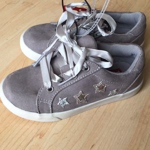 NWT Toddler Size 10 Gray Star BC Footwear